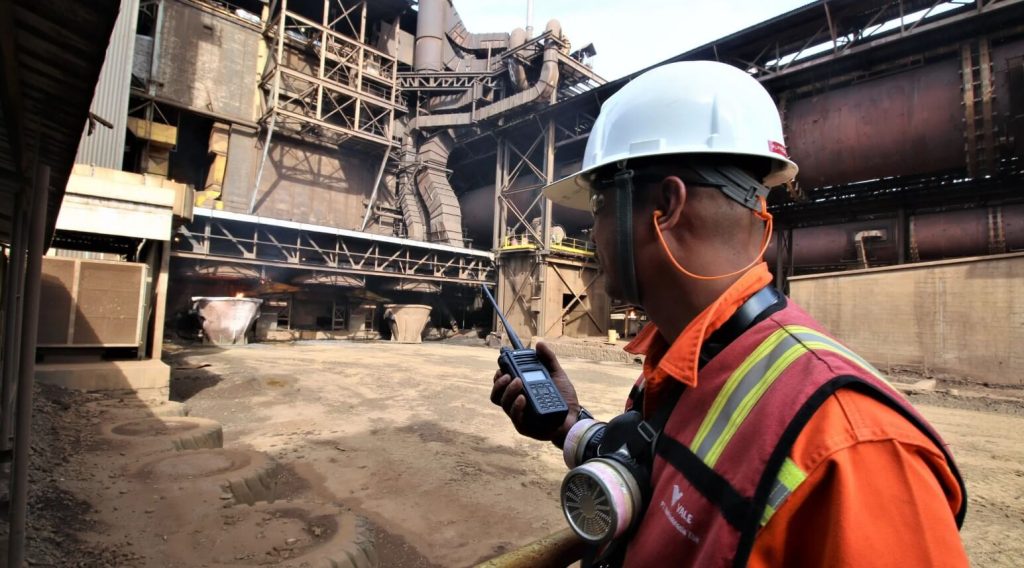 Leaky Feeder Radio Communication